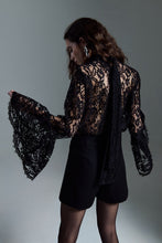 Carica l&#39;immagine nel visualizzatore di Gallery, Camicia in Pizzo
