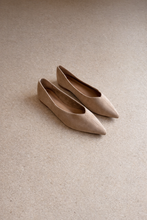 Carica l'immagine nel visualizzatore di Gallery, Ballerina Suede
