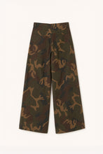Carica l'immagine nel visualizzatore di Gallery, JEANS CAMOUFLAGE  lumina
