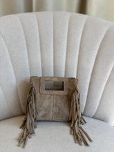 Carica l&#39;immagine nel visualizzatore di Gallery, Mini Bag Frange
