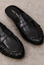 Carica l'immagine nel visualizzatore di Gallery, Mocassino Slip on
