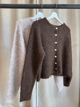 Carica l&#39;immagine nel visualizzatore di Gallery, Buttoned Cardigan
