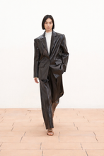 Carica l'immagine nel visualizzatore di Gallery, Pantalone Ecopelle Texture
