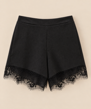 Carica l'immagine nel visualizzatore di Gallery, Shorts con Pizzo

