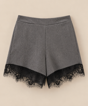 Carica l'immagine nel visualizzatore di Gallery, Shorts con Pizzo
